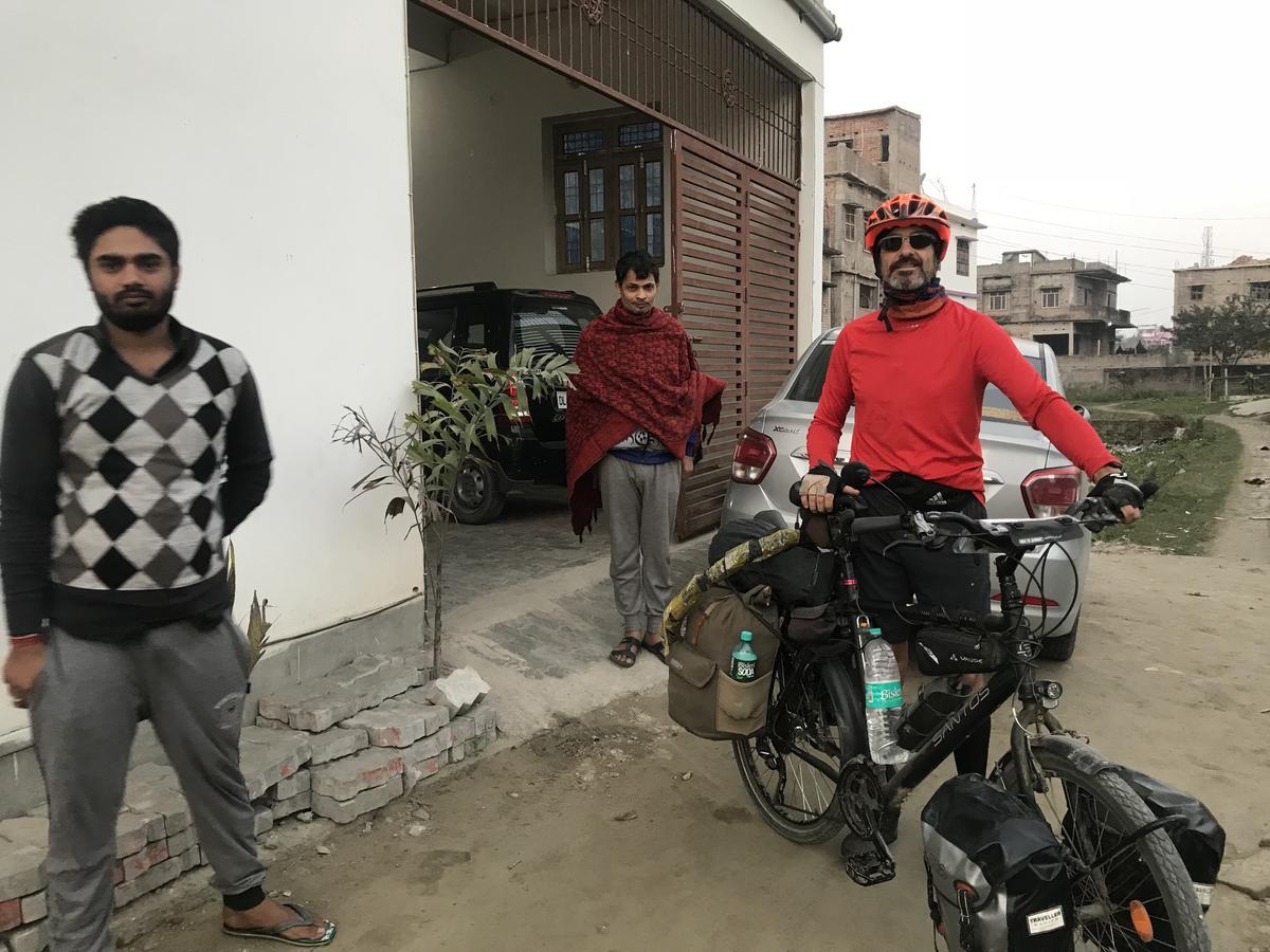 Lummj Guest House Motihari 外观 照片